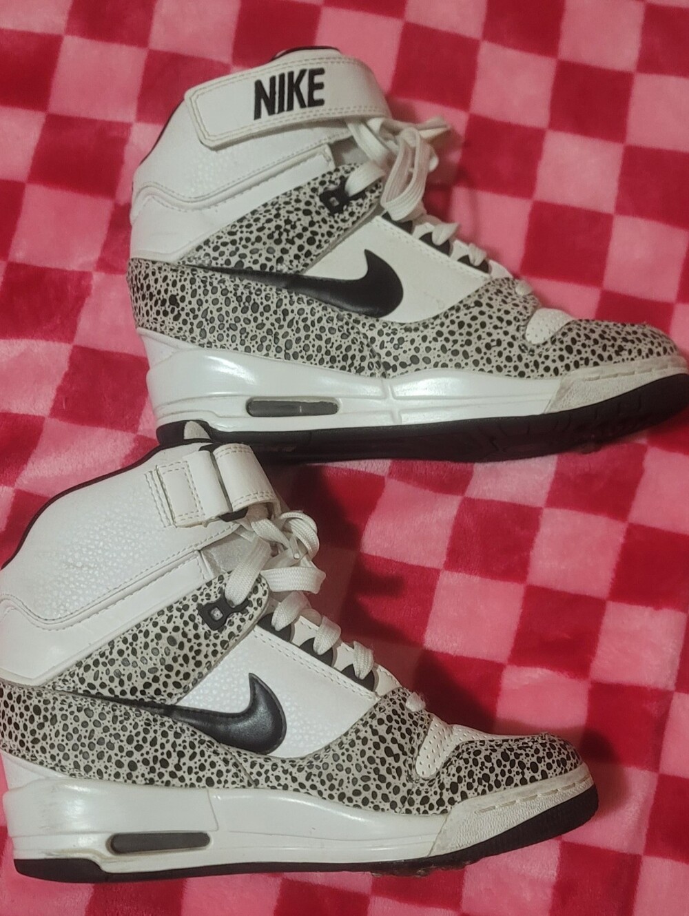 Nike Women’s White/Black Speckled High-Top Sneakers